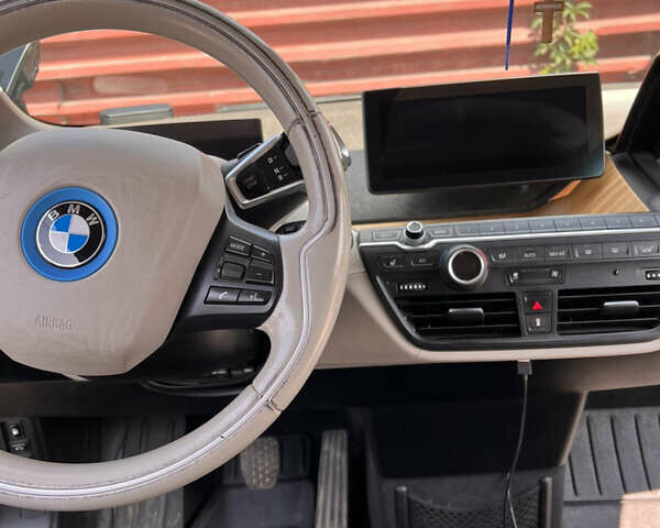 Серый БМВ И3, объемом двигателя 0.65 л и пробегом 126 тыс. км за 13000 $, фото 24 на Automoto.ua