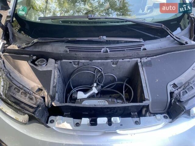 Серый БМВ И3, объемом двигателя 0 л и пробегом 46 тыс. км за 9400 $, фото 37 на Automoto.ua