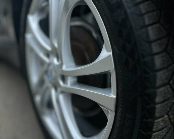 Серый БМВ И3, объемом двигателя 0 л и пробегом 106 тыс. км за 8999 $, фото 7 на Automoto.ua