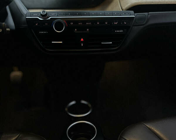 Серый БМВ И3, объемом двигателя 0 л и пробегом 106 тыс. км за 8999 $, фото 50 на Automoto.ua