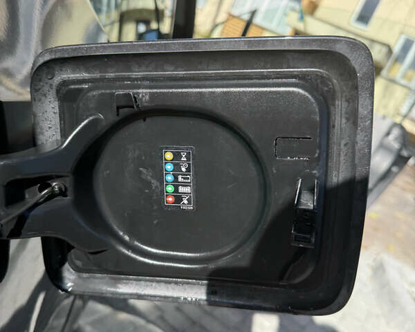 Серый БМВ И3, объемом двигателя 0 л и пробегом 93 тыс. км за 7800 $, фото 19 на Automoto.ua