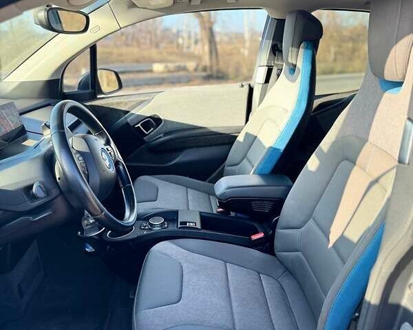 Сірий БМВ І3, об'ємом двигуна 0 л та пробігом 114 тис. км за 9700 $, фото 13 на Automoto.ua