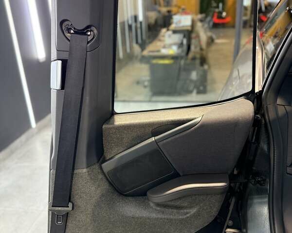 Сірий БМВ І3, об'ємом двигуна 0 л та пробігом 87 тис. км за 9990 $, фото 27 на Automoto.ua