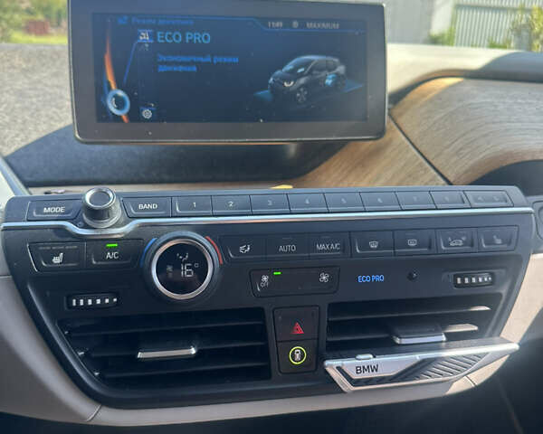 Серый БМВ И3, объемом двигателя 0 л и пробегом 66 тыс. км за 9500 $, фото 20 на Automoto.ua