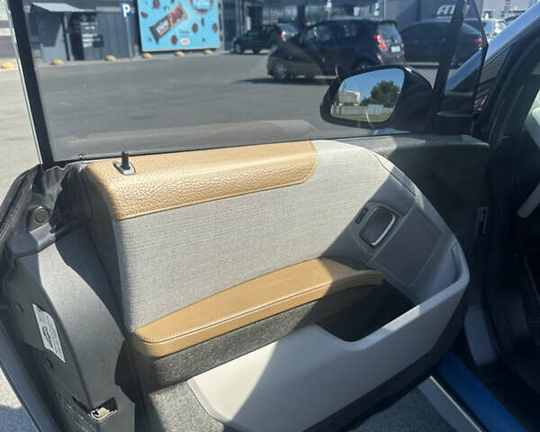 Серый БМВ И3, объемом двигателя 0 л и пробегом 66 тыс. км за 9500 $, фото 12 на Automoto.ua