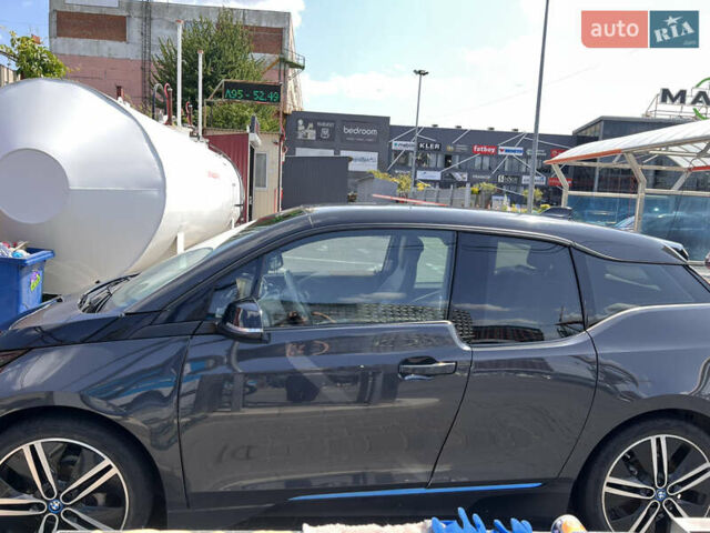 Серый БМВ И3, объемом двигателя 0.65 л и пробегом 126 тыс. км за 13000 $, фото 4 на Automoto.ua