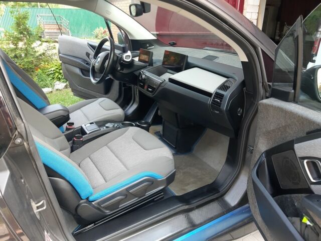 Сірий БМВ І3, об'ємом двигуна 0 л та пробігом 99 тис. км за 9300 $, фото 7 на Automoto.ua