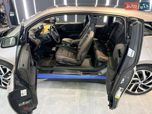 Сірий БМВ І3, об'ємом двигуна 0 л та пробігом 87 тис. км за 9990 $, фото 57 на Automoto.ua