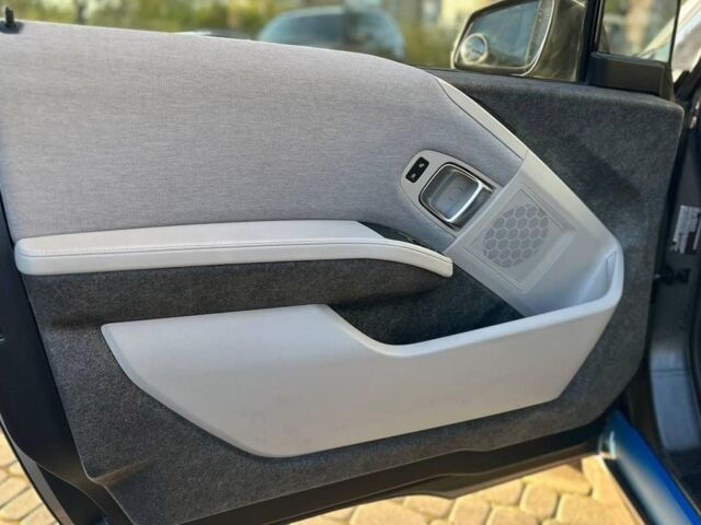 Серый БМВ И3, объемом двигателя 0.7 л и пробегом 120 тыс. км за 11399 $, фото 8 на Automoto.ua