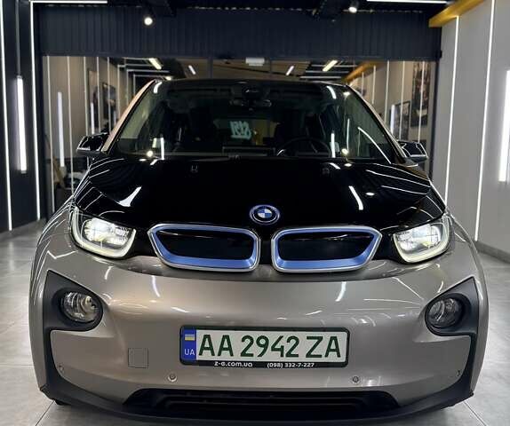 Сірий БМВ І3, об'ємом двигуна 0 л та пробігом 87 тис. км за 9990 $, фото 4 на Automoto.ua