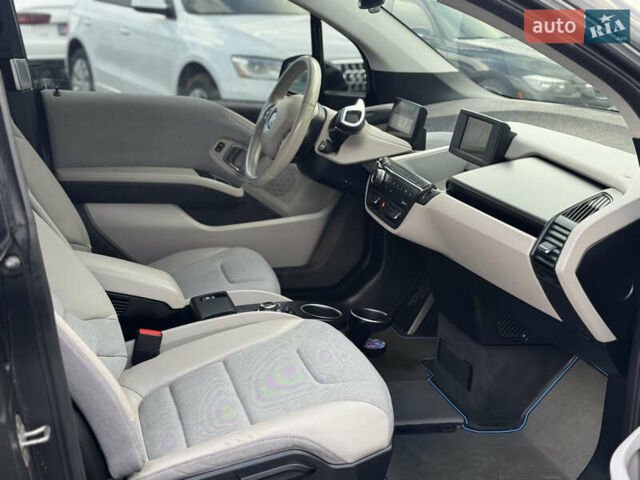 Серый БМВ И3, объемом двигателя 0.65 л и пробегом 130 тыс. км за 13800 $, фото 16 на Automoto.ua