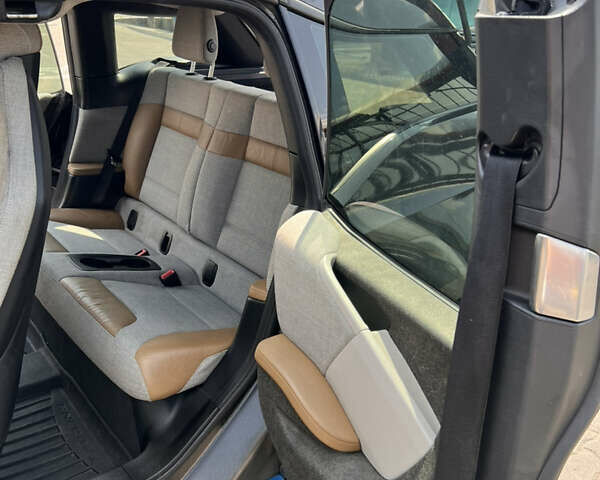 Серый БМВ И3, объемом двигателя 0.65 л и пробегом 126 тыс. км за 13000 $, фото 30 на Automoto.ua