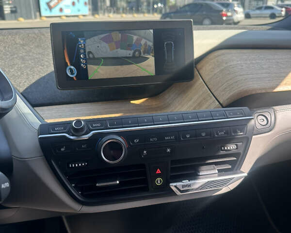 Серый БМВ И3, объемом двигателя 0 л и пробегом 66 тыс. км за 9500 $, фото 23 на Automoto.ua