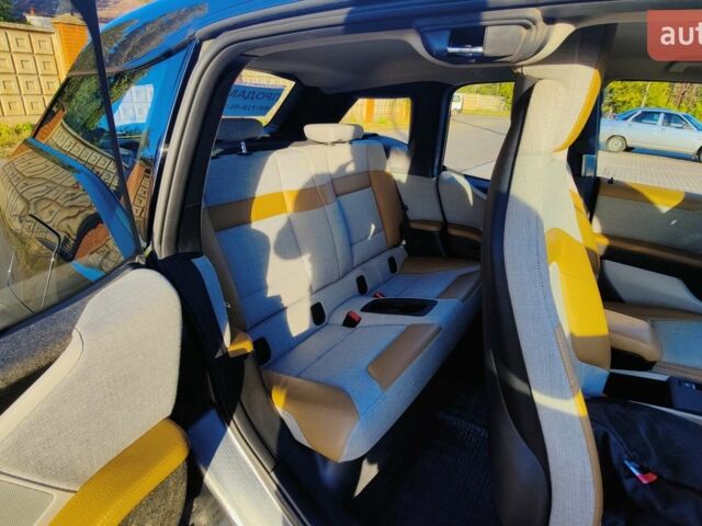Серый БМВ И3, объемом двигателя 0 л и пробегом 86 тыс. км за 14000 $, фото 6 на Automoto.ua