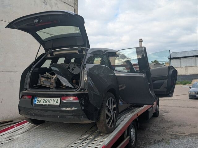 Сірий БМВ І3, об'ємом двигуна 0 л та пробігом 110 тис. км за 5000 $, фото 6 на Automoto.ua