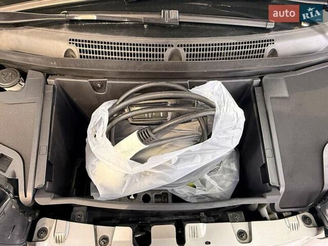 Сірий БМВ І3, об'ємом двигуна 0 л та пробігом 87 тис. км за 9990 $, фото 23 на Automoto.ua