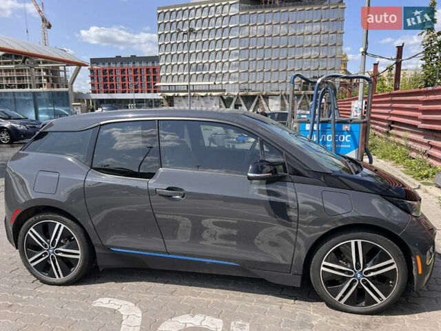 Серый БМВ И3, объемом двигателя 0.65 л и пробегом 126 тыс. км за 13000 $, фото 2 на Automoto.ua