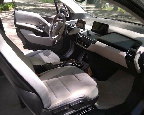 Серый БМВ И3, объемом двигателя 0 л и пробегом 33 тыс. км за 17500 $, фото 17 на Automoto.ua