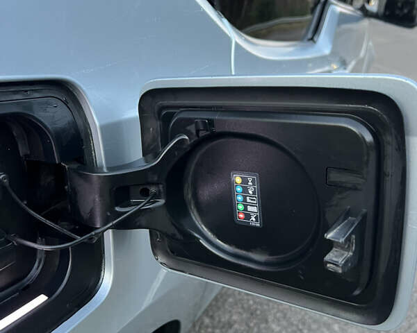 Серый БМВ И3, объемом двигателя 0 л и пробегом 191 тыс. км за 10000 $, фото 6 на Automoto.ua