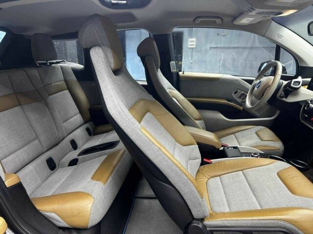 Серый БМВ И3, объемом двигателя 0 л и пробегом 73 тыс. км за 11000 $, фото 10 на Automoto.ua