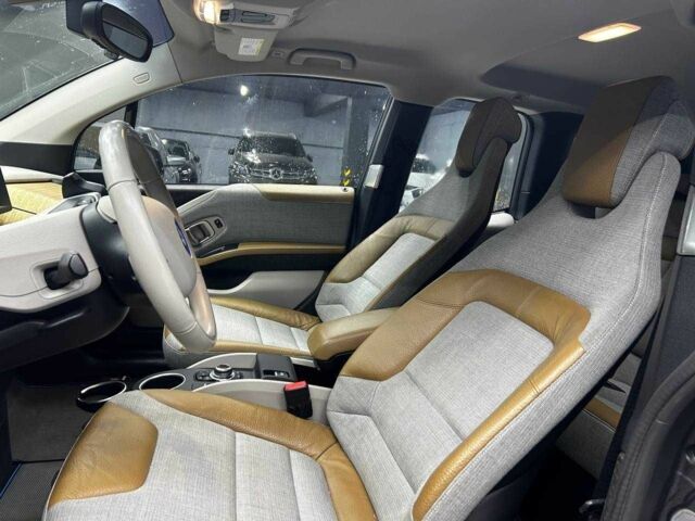 Серый БМВ И3, объемом двигателя 0 л и пробегом 73 тыс. км за 11000 $, фото 6 на Automoto.ua