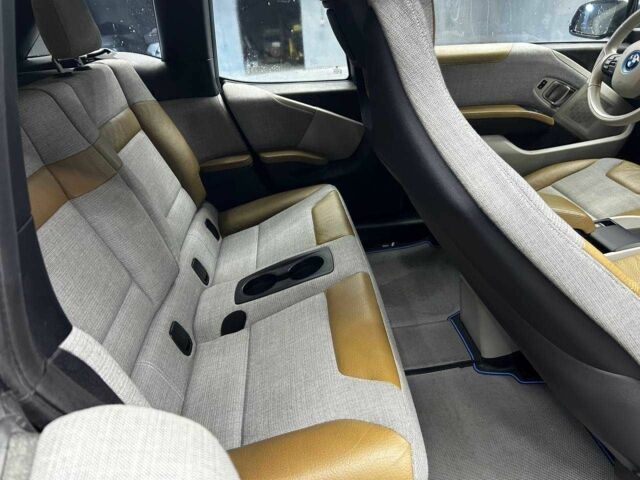 Серый БМВ И3, объемом двигателя 0 л и пробегом 73 тыс. км за 11000 $, фото 12 на Automoto.ua