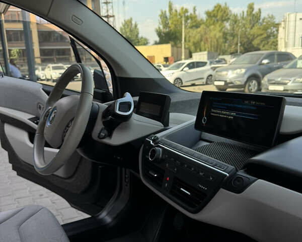 Серый БМВ И3, объемом двигателя 0 л и пробегом 50 тыс. км за 9500 $, фото 24 на Automoto.ua