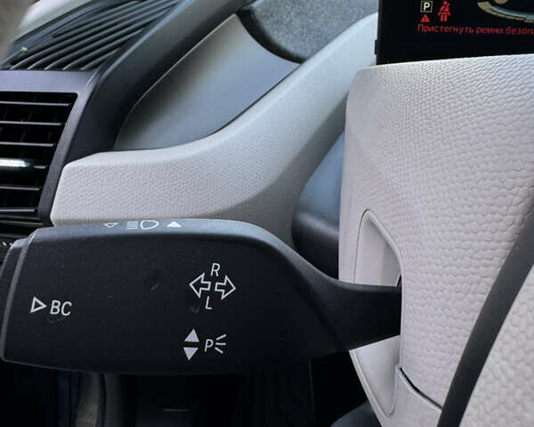 Серый БМВ И3, объемом двигателя 0 л и пробегом 50 тыс. км за 9500 $, фото 14 на Automoto.ua