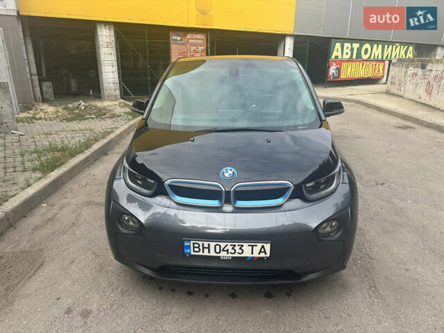 Серый БМВ И3, объемом двигателя 0.65 л и пробегом 59 тыс. км за 13000 $, фото 1 на Automoto.ua