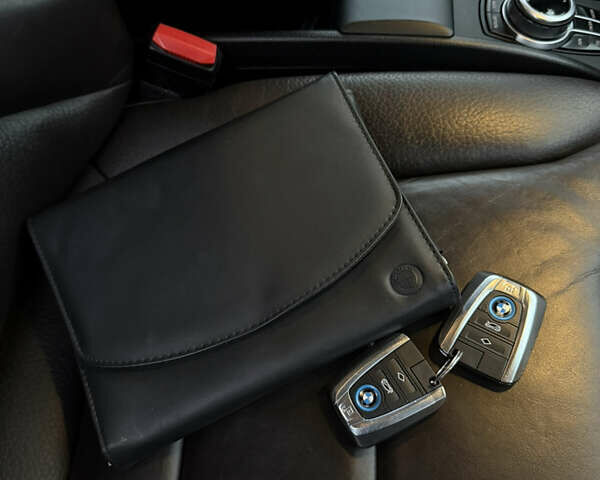 Серый БМВ И3, объемом двигателя 0 л и пробегом 99 тыс. км за 10999 $, фото 36 на Automoto.ua