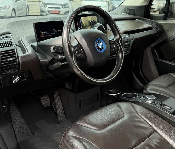 Серый БМВ И3, объемом двигателя 0 л и пробегом 137 тыс. км за 13600 $, фото 11 на Automoto.ua