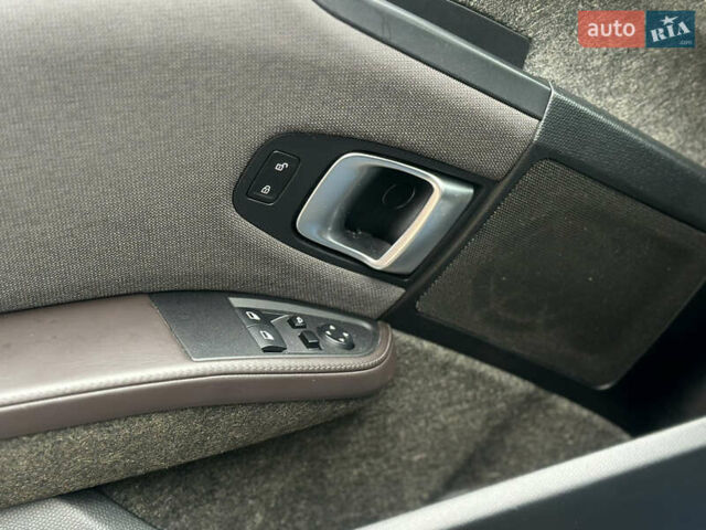 БМВ И3 2017 в Киеве на Automoto.ua Серый БМВ И3, объемом двигателя 0 л и пробегом 140 тыс. км за 13890 $, фото 17 на Automoto.ua