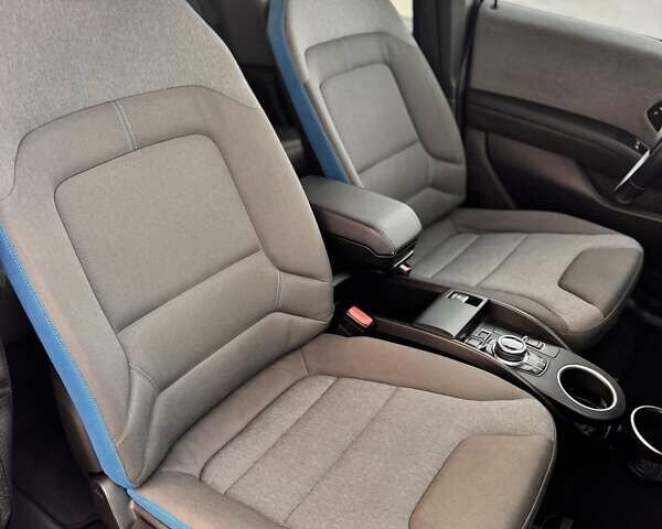 Серый БМВ И3, объемом двигателя 0 л и пробегом 114 тыс. км за 12000 $, фото 13 на Automoto.ua