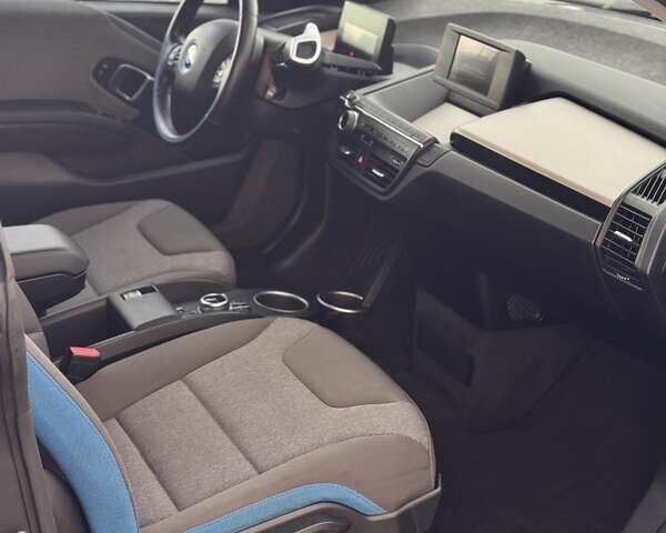 Сірий БМВ І3, об'ємом двигуна 0 л та пробігом 114 тис. км за 12000 $, фото 15 на Automoto.ua