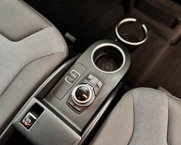 Сірий БМВ І3, об'ємом двигуна 0 л та пробігом 114 тис. км за 12000 $, фото 12 на Automoto.ua