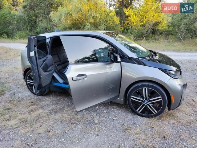 Серый БМВ И3, объемом двигателя 0 л и пробегом 150 тыс. км за 17800 $, фото 1 на Automoto.ua