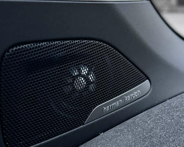 Серый БМВ И3, объемом двигателя 0 л и пробегом 68 тыс. км за 15999 $, фото 24 на Automoto.ua