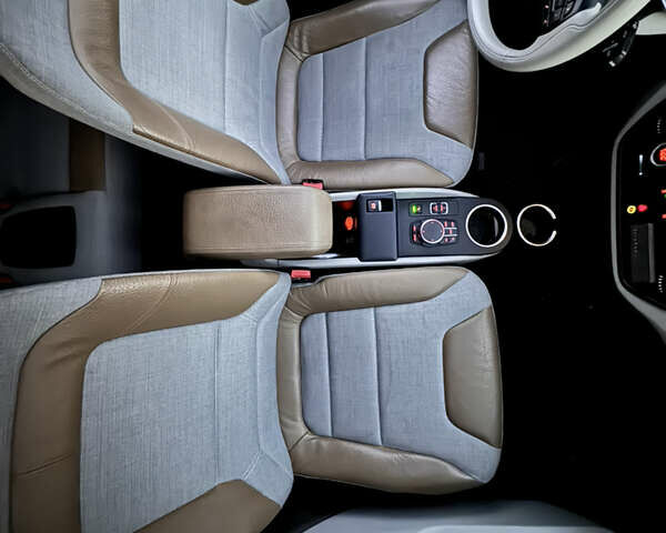 Серый БМВ И3, объемом двигателя 0 л и пробегом 68 тыс. км за 15999 $, фото 39 на Automoto.ua