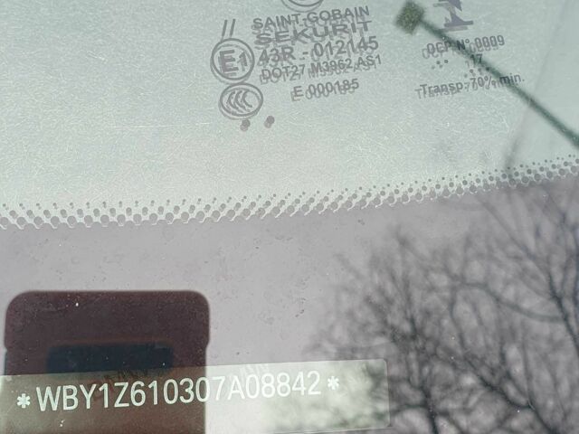Серый БМВ И3, объемом двигателя 0 л и пробегом 133 тыс. км за 14900 $, фото 16 на Automoto.ua