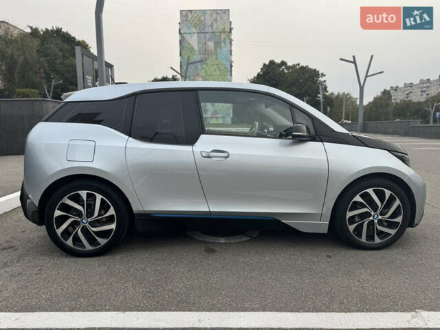 Сірий БМВ І3, об'ємом двигуна 0 л та пробігом 245 тис. км за 11300 $, фото 6 на Automoto.ua