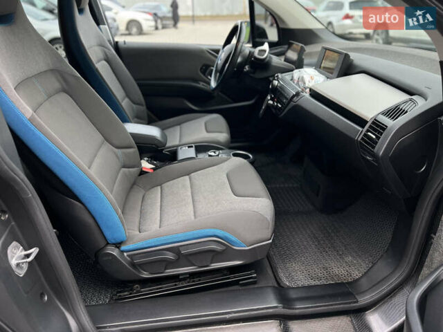 Серый БМВ И3, объемом двигателя 0 л и пробегом 67 тыс. км за 13500 $, фото 25 на Automoto.ua