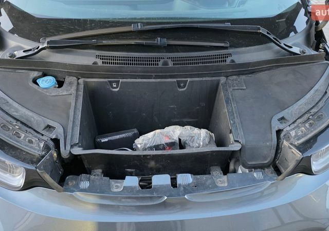 Серый БМВ И3, объемом двигателя 0 л и пробегом 160 тыс. км за 11200 $, фото 31 на Automoto.ua