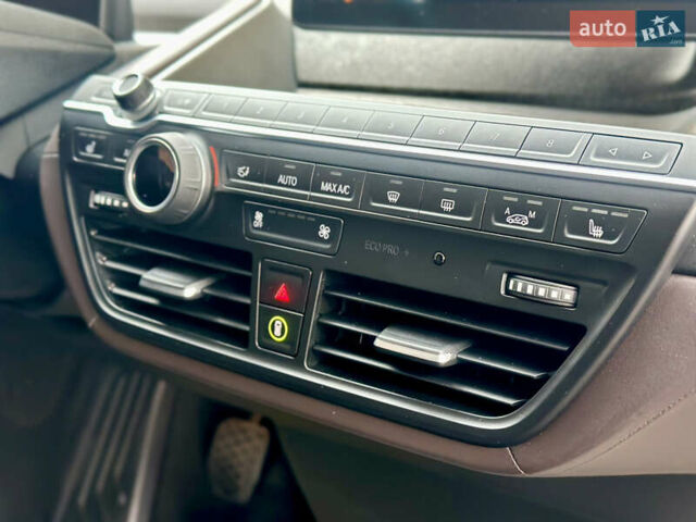 БМВ И3 2017 в Киеве на Automoto.ua Серый БМВ И3, объемом двигателя 0 л и пробегом 140 тыс. км за 13890 $, фото 32 на Automoto.ua