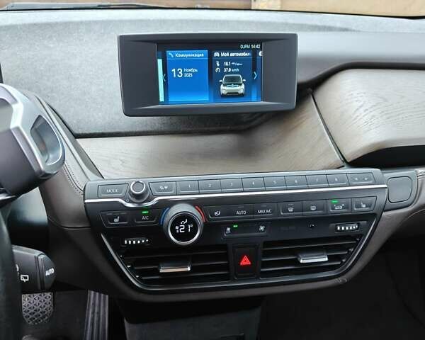 Серый БМВ И3, объемом двигателя 0 л и пробегом 92 тыс. км за 15800 $, фото 17 на Automoto.ua