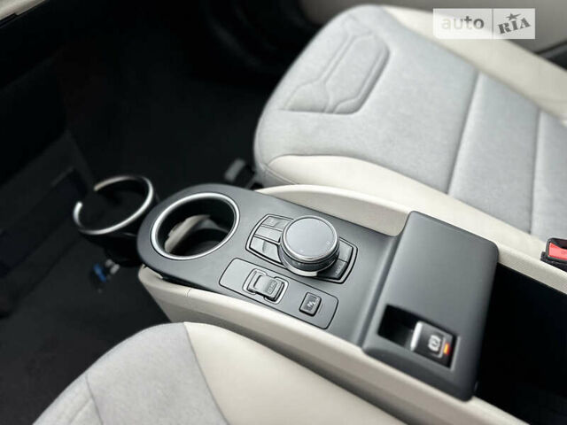 Сірий БМВ І3, об'ємом двигуна 0 л та пробігом 50 тис. км за 15000 $, фото 25 на Automoto.ua