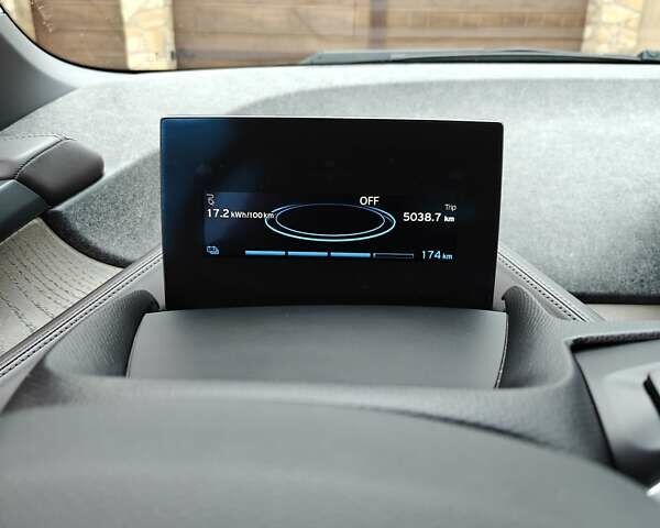 Серый БМВ И3, объемом двигателя 0 л и пробегом 92 тыс. км за 15800 $, фото 18 на Automoto.ua