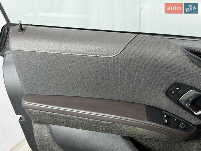 Серый БМВ И3, объемом двигателя 0 л и пробегом 62 тыс. км за 19700 $, фото 21 на Automoto.ua