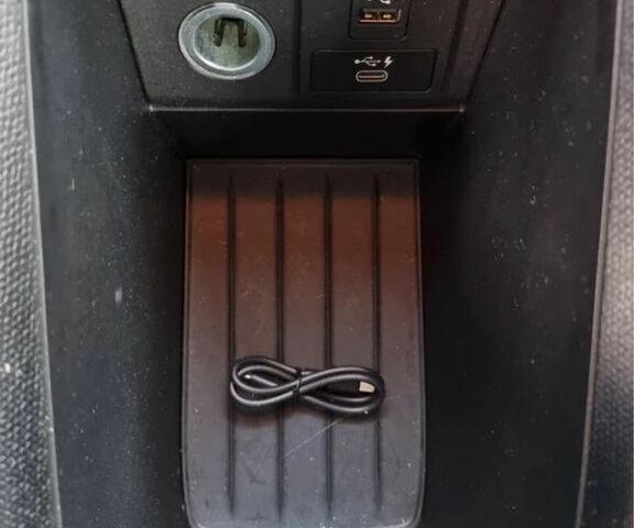 Серый БМВ И3, объемом двигателя 0 л и пробегом 63 тыс. км за 10300 $, фото 7 на Automoto.ua