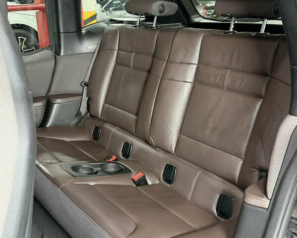 Серый БМВ И3, объемом двигателя 0 л и пробегом 62 тыс. км за 19700 $, фото 41 на Automoto.ua