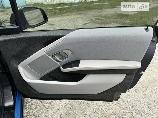 Сірий БМВ І3, об'ємом двигуна 0 л та пробігом 50 тис. км за 15000 $, фото 18 на Automoto.ua